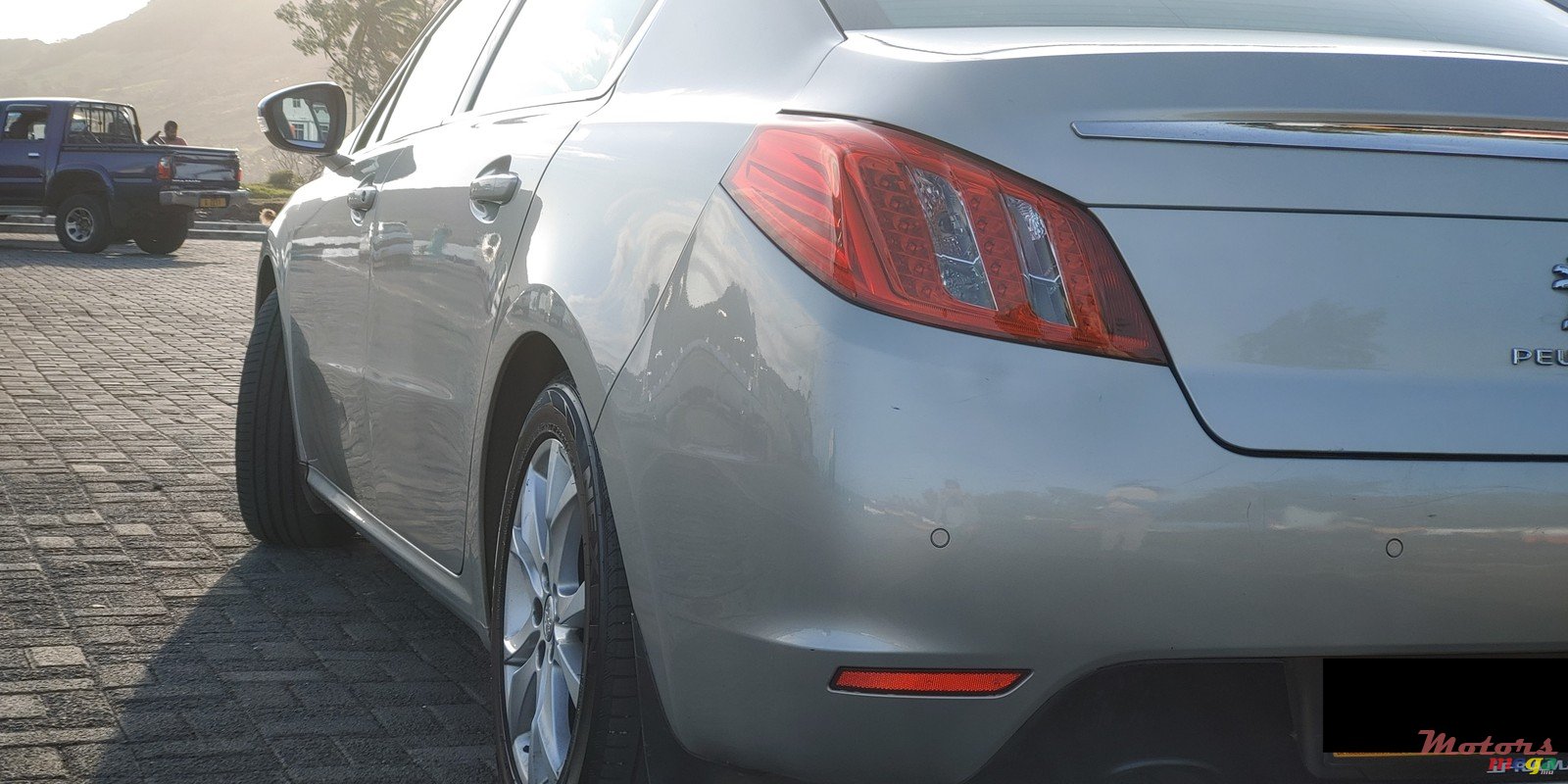 2012' Peugeot 508 1.6 L Sedan Turbo Charged photo #4