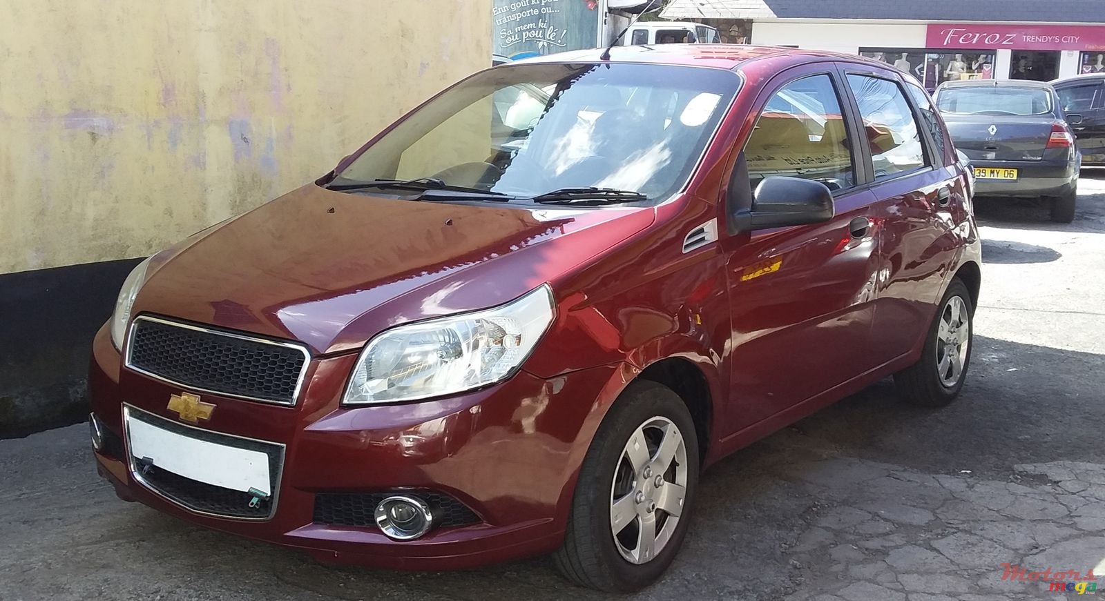 2011' Chevrolet Aveo LS photo #1