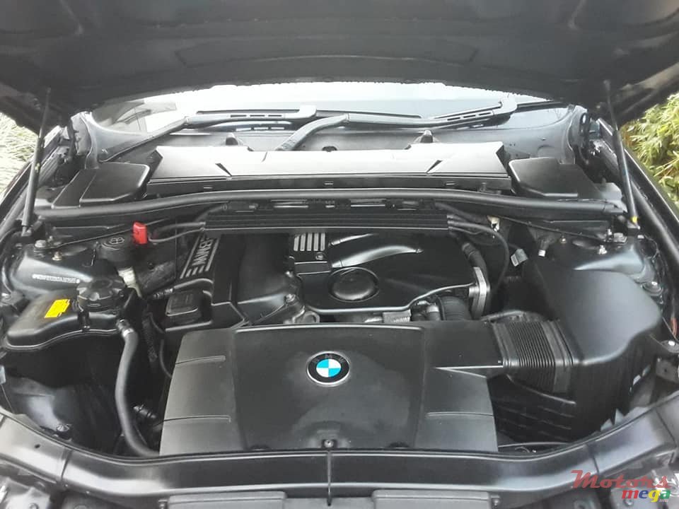 2009' BMW 3 Series M_SPORT photo #7