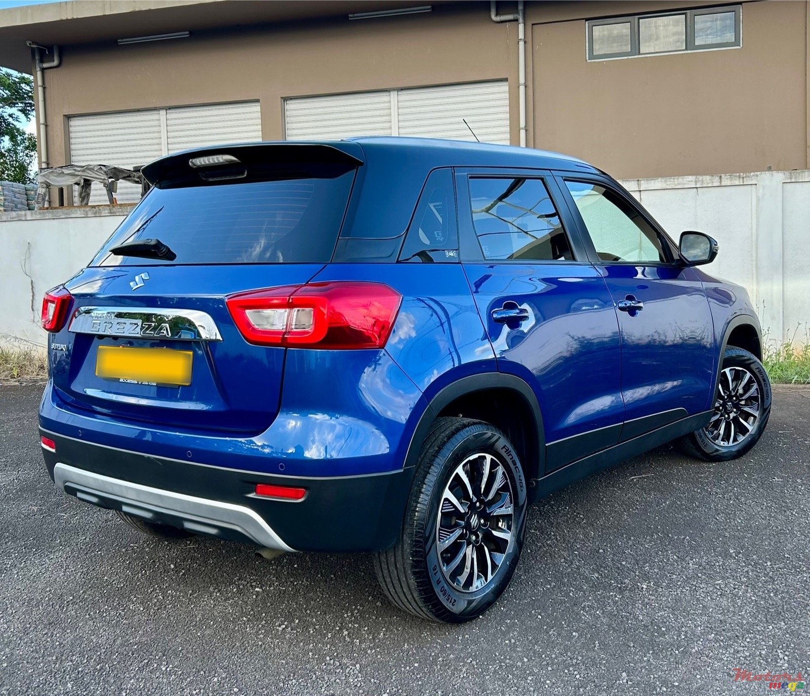 2022' Suzuki Vitara Brezza GLX photo #3