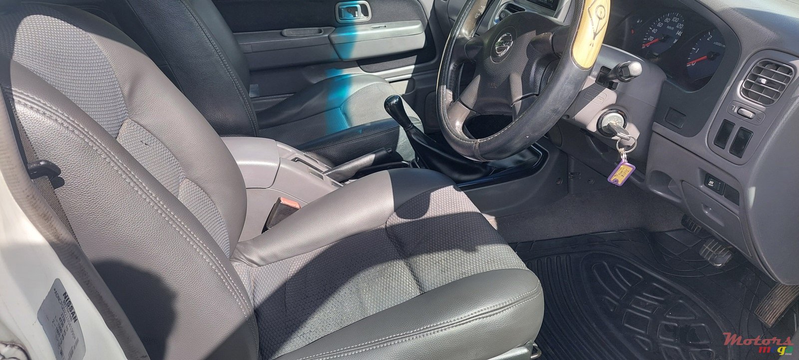 2014' Nissan Hardbody photo #6