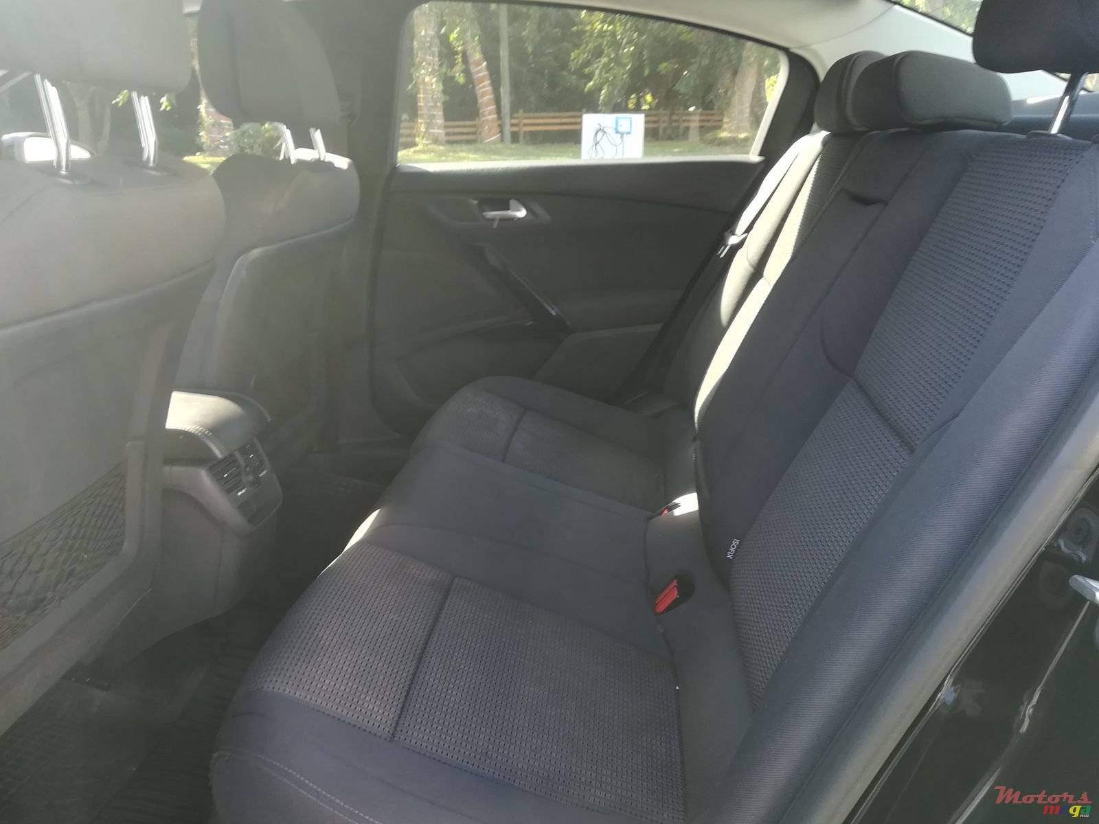 2013' Peugeot 508 photo #3