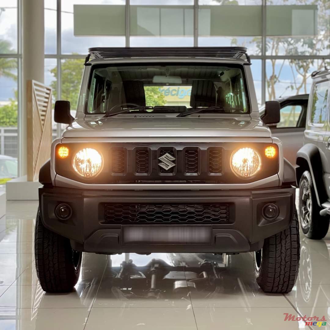 2021' Suzuki Jimny photo #3
