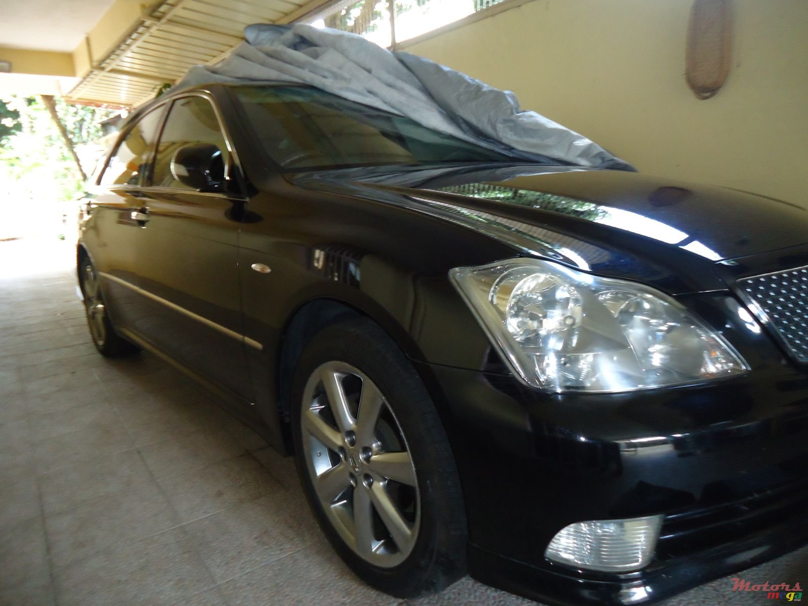 2007' Toyota Crown Athlete photo #2