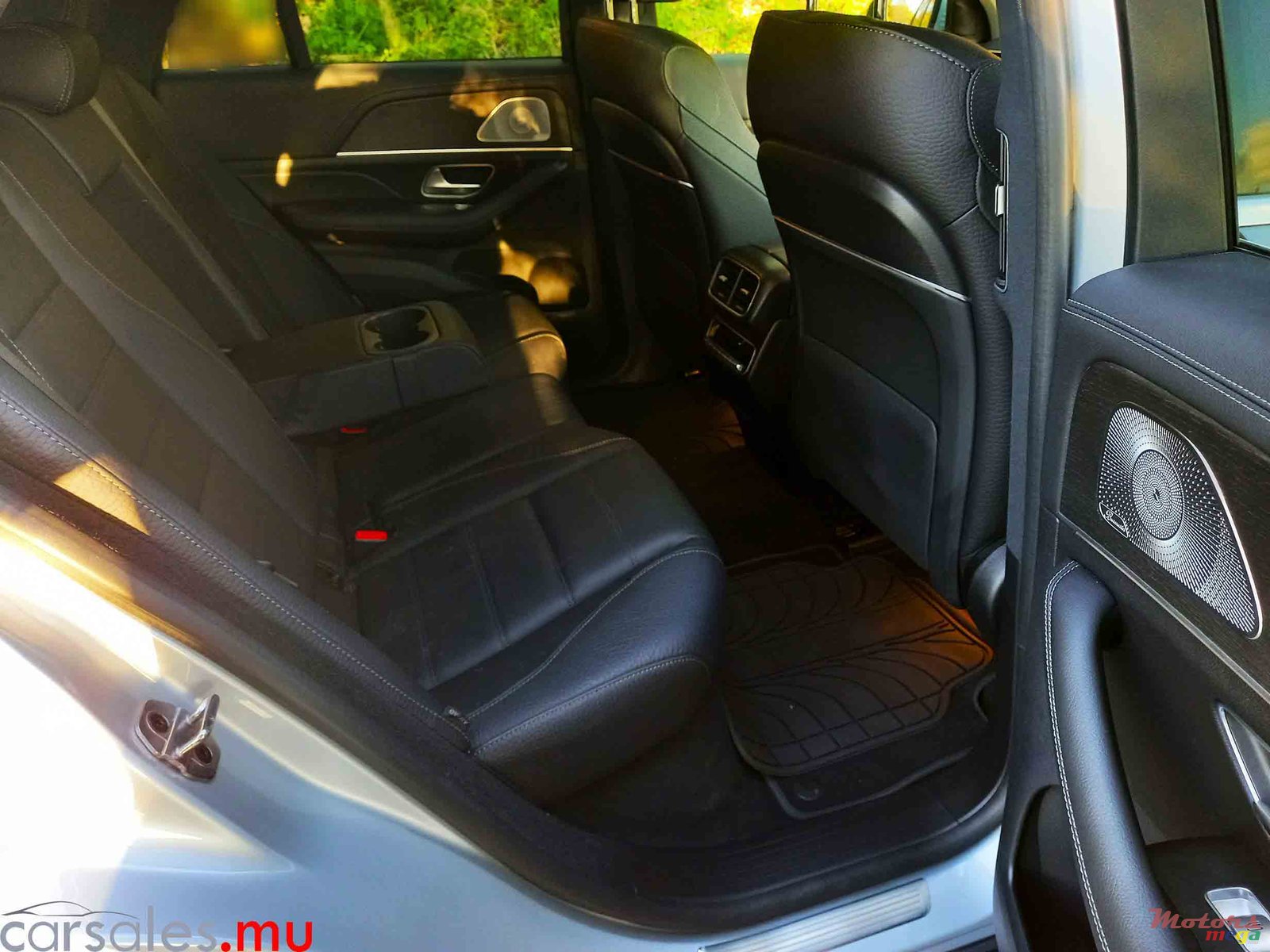2022' Mercedes-Benz GLE 350 d 4Matic photo #5