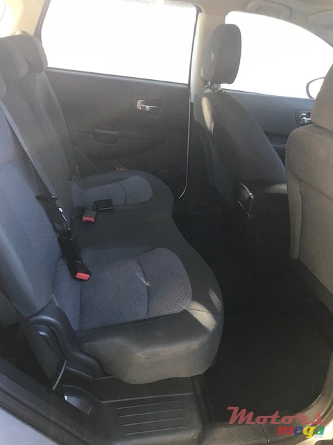 2013' Nissan Qashqai+2 photo #5