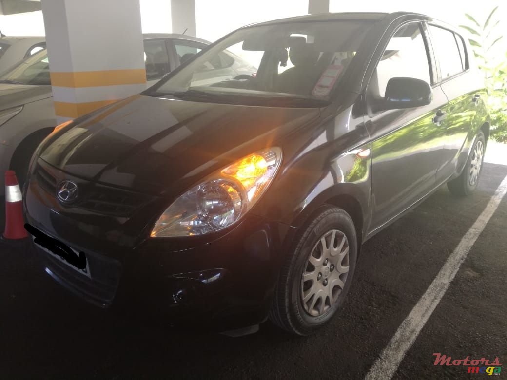 2010' Hyundai i20 photo #2