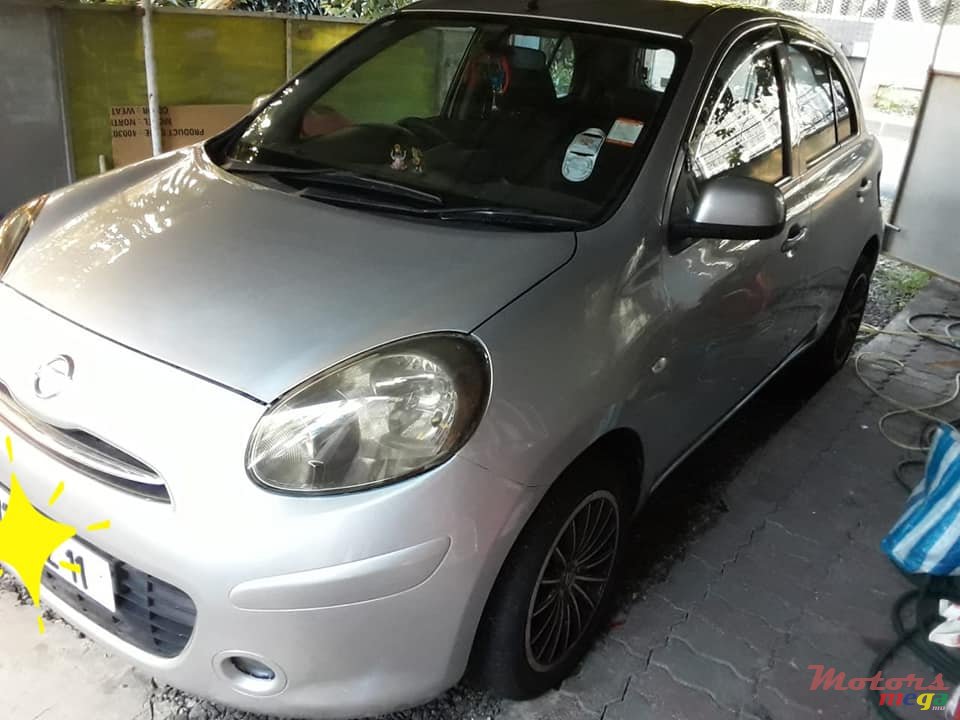 2011' Nissan March photo #3