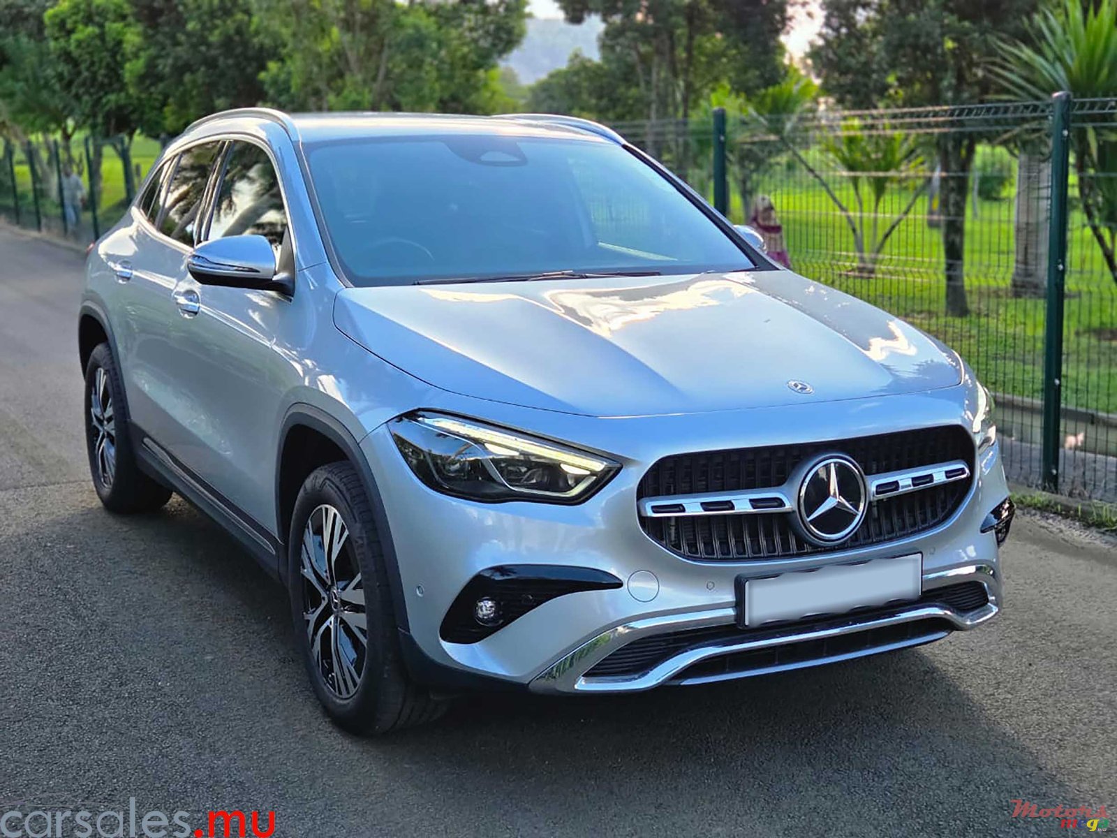 2024' Mercedes-Benz GLA 250 4Matic Progessive photo #2
