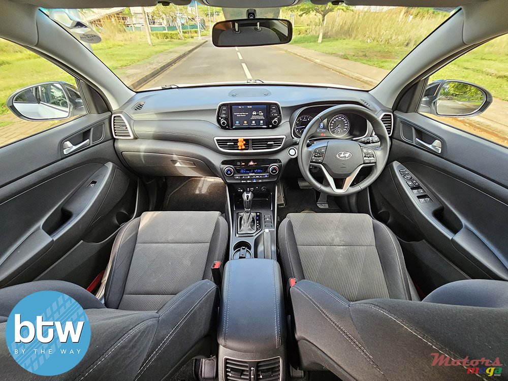 2020' Hyundai Tucson photo #7