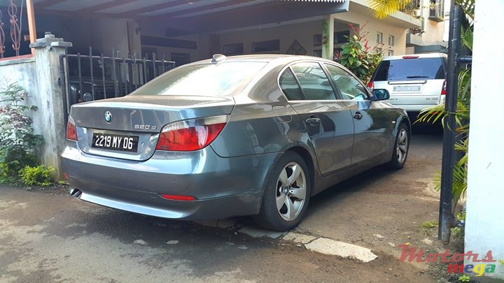 2006' BMW 5 Series 520D photo #1