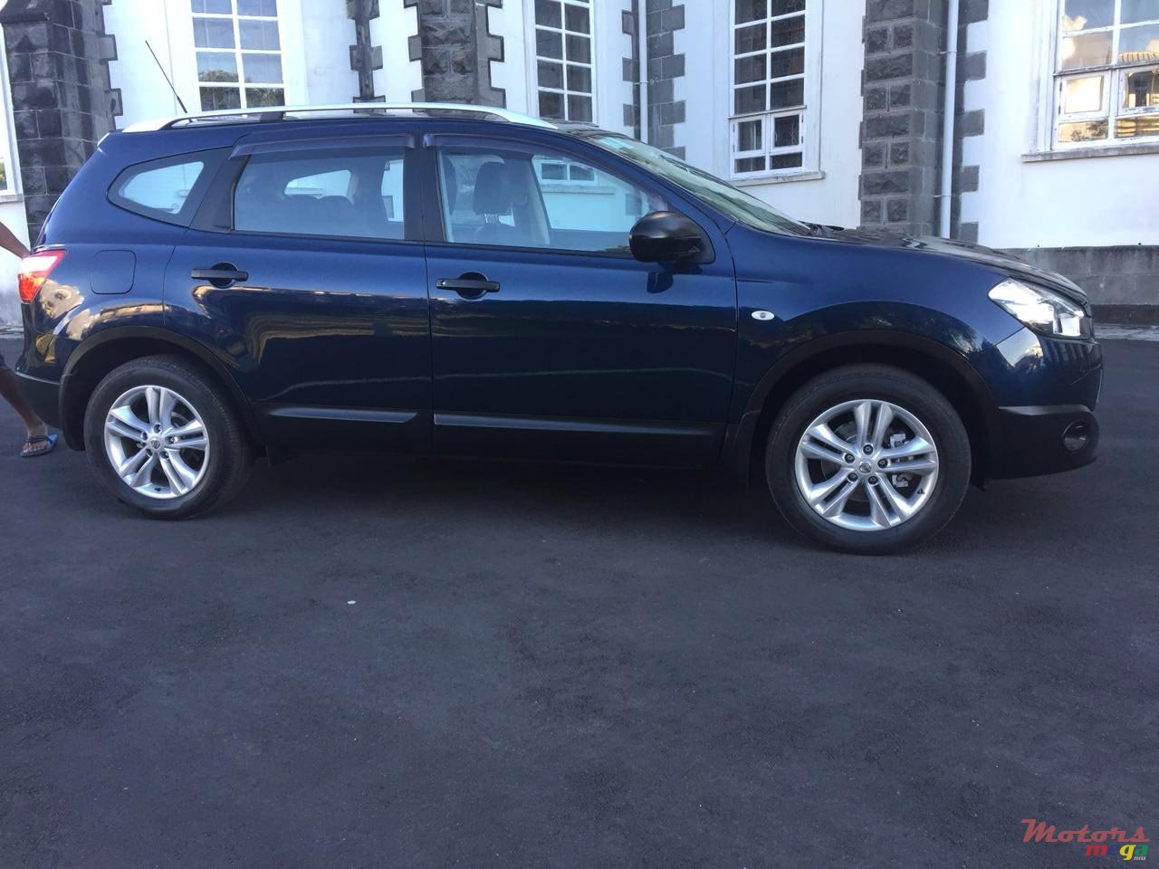 2010' Nissan Qashqai+2 photo #6