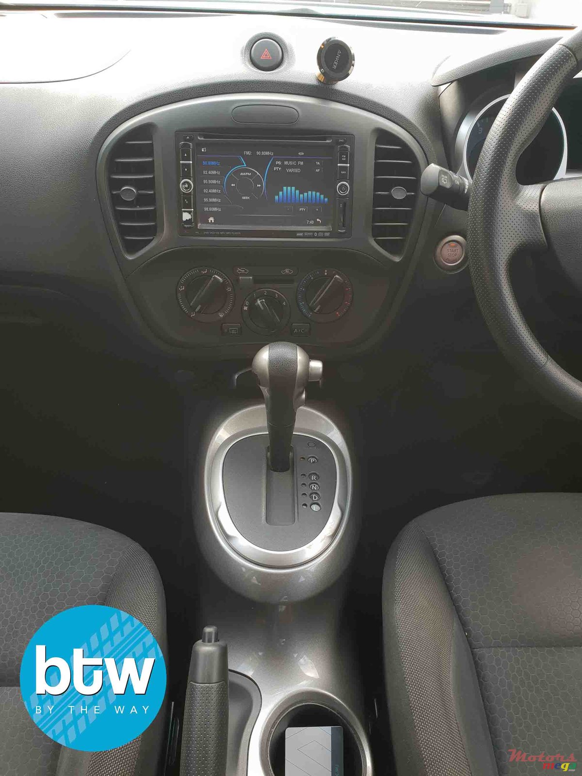 2013' Nissan Juke photo #5