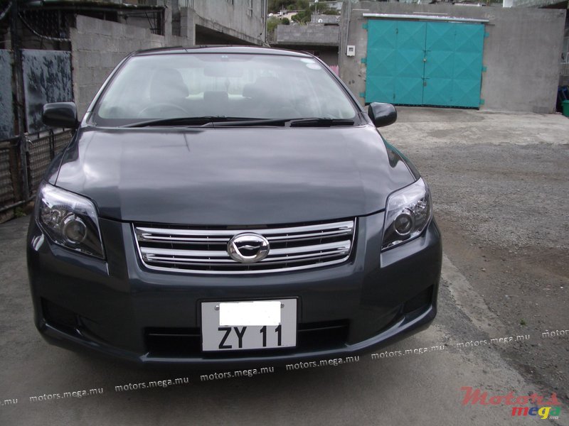 2011' Toyota Axio X photo #1