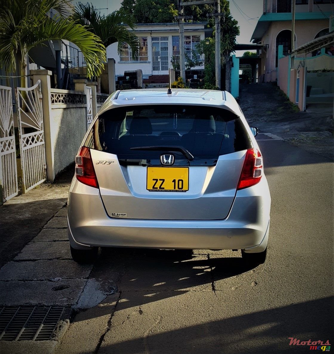 2010' Honda Fit photo #2