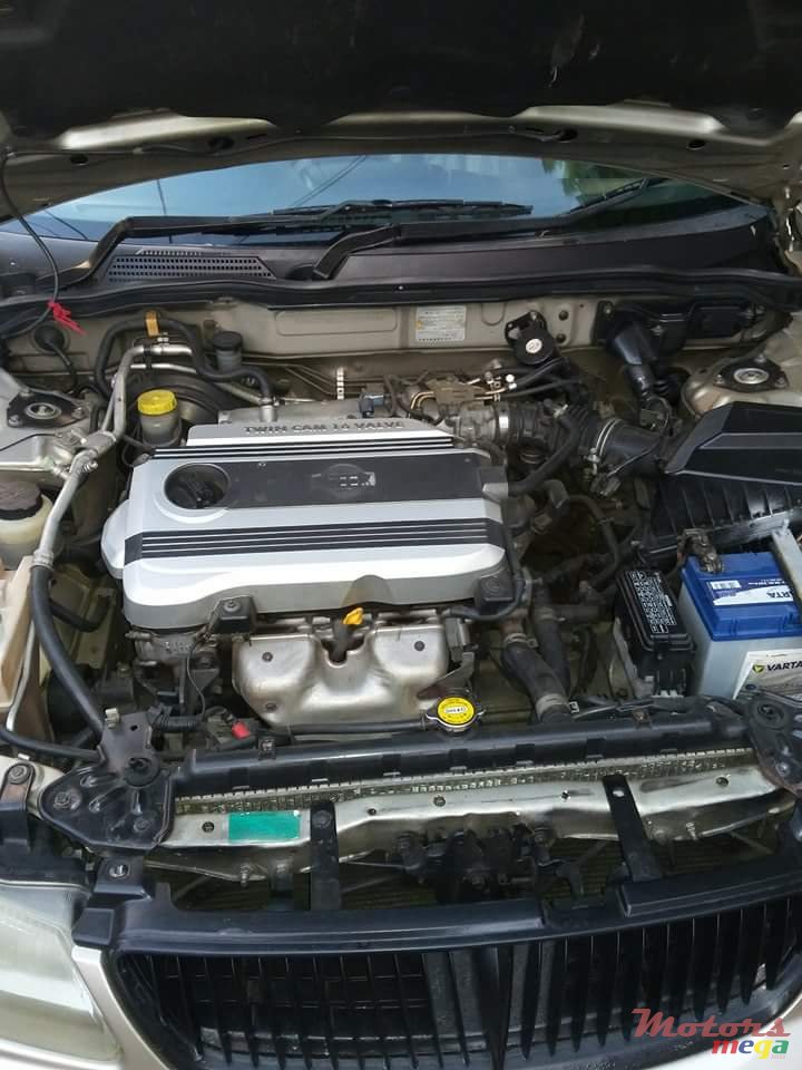 2002' Nissan photo #5