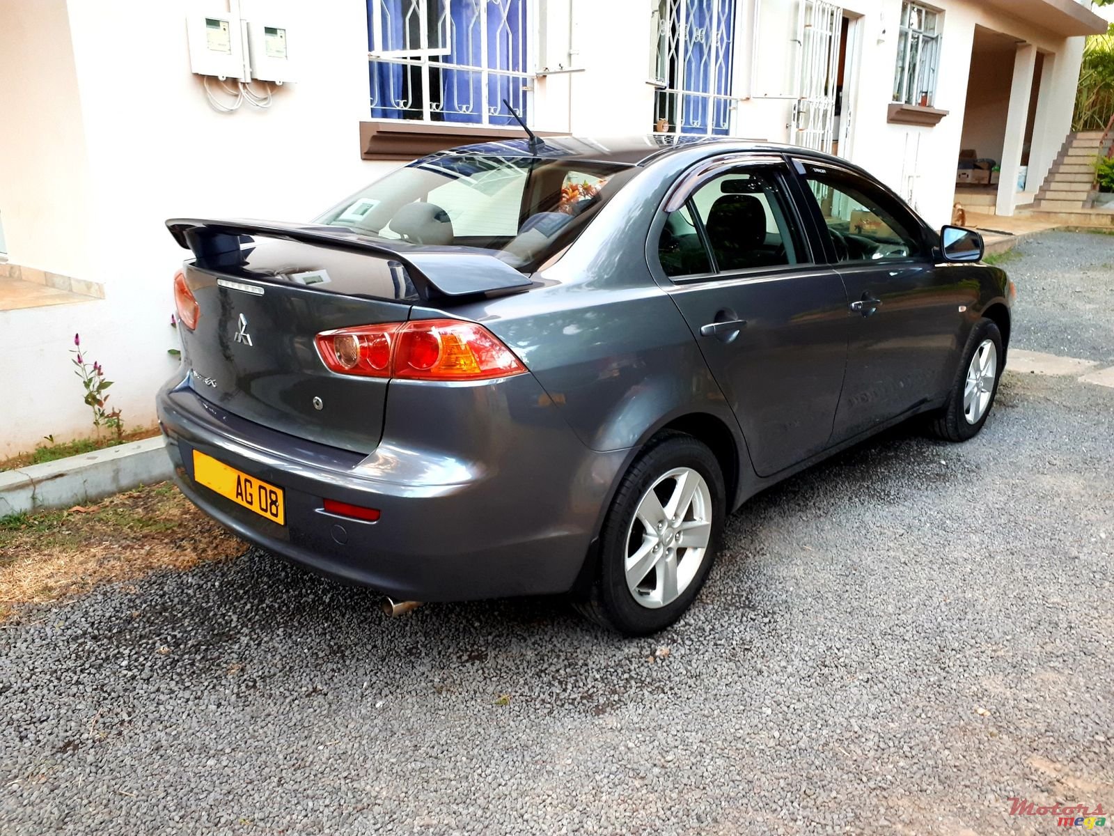 2008' Mitsubishi Lancer X photo #2