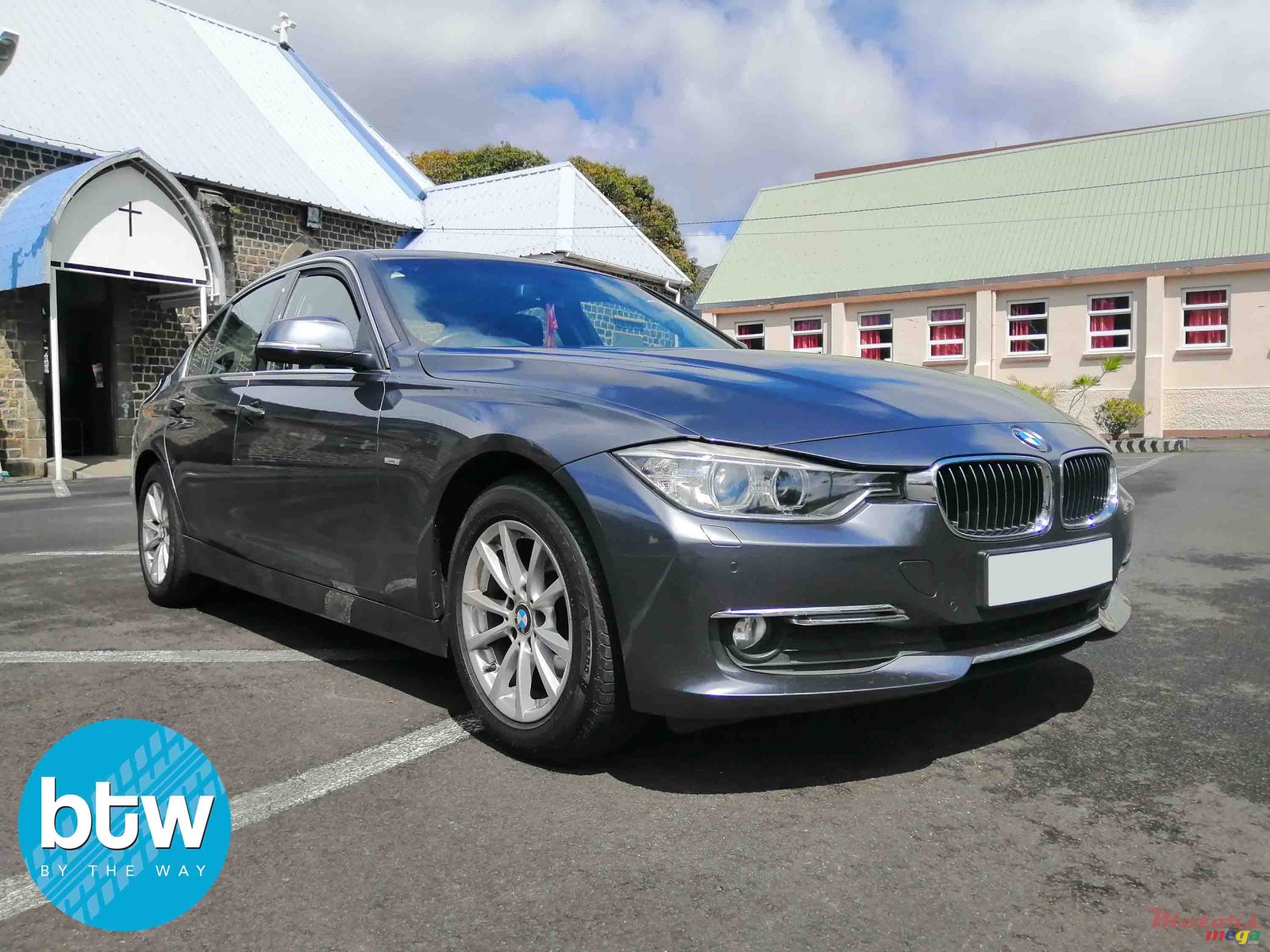 2015' BMW 320 photo #1