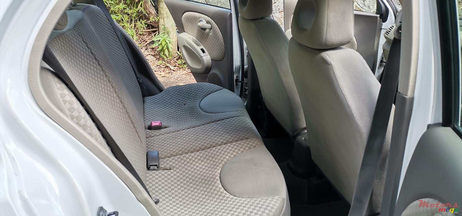 2009' Nissan March photo #4