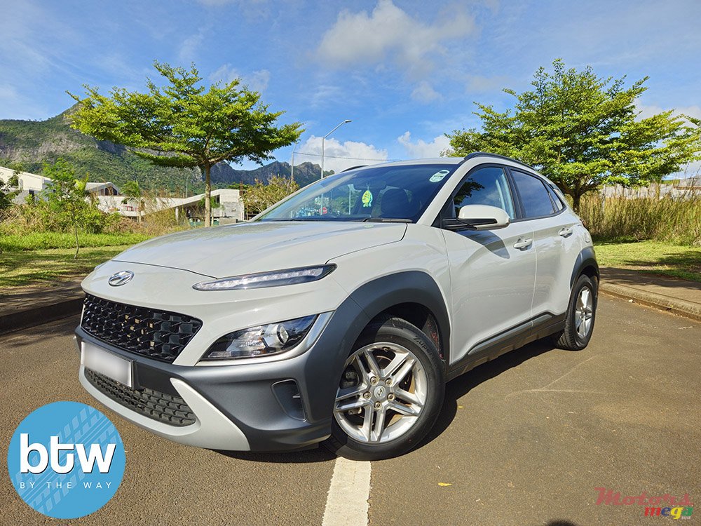 2021' Hyundai Kona photo #2