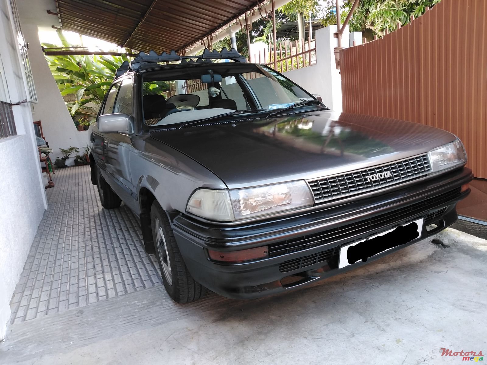 1989' Toyota photo #1