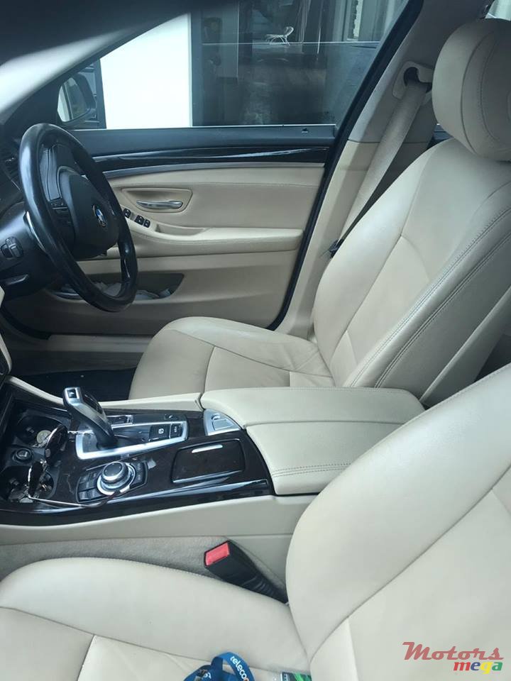 2014' BMW 520 photo #2