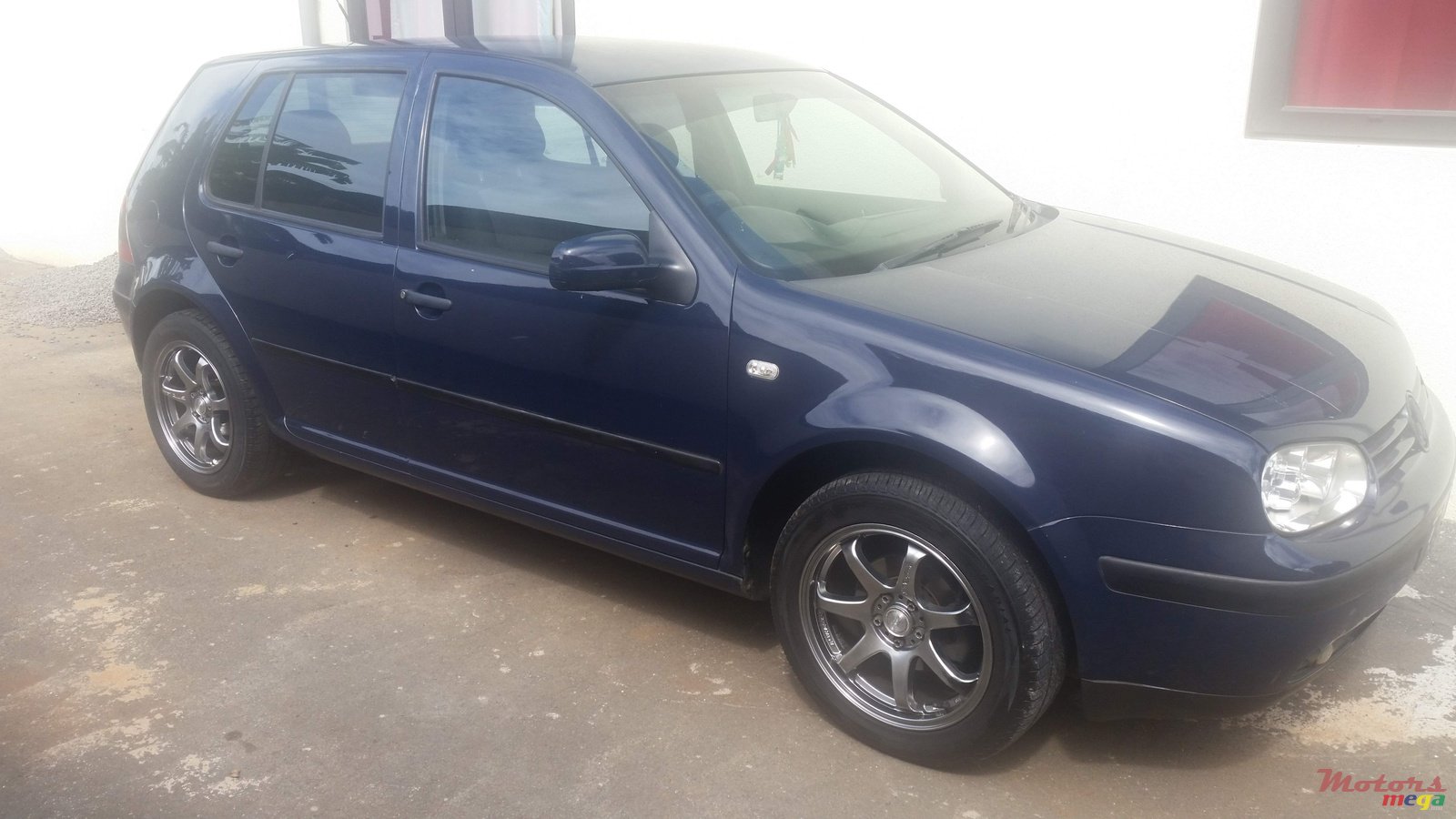 2003' Volkswagen Golf IV photo #1