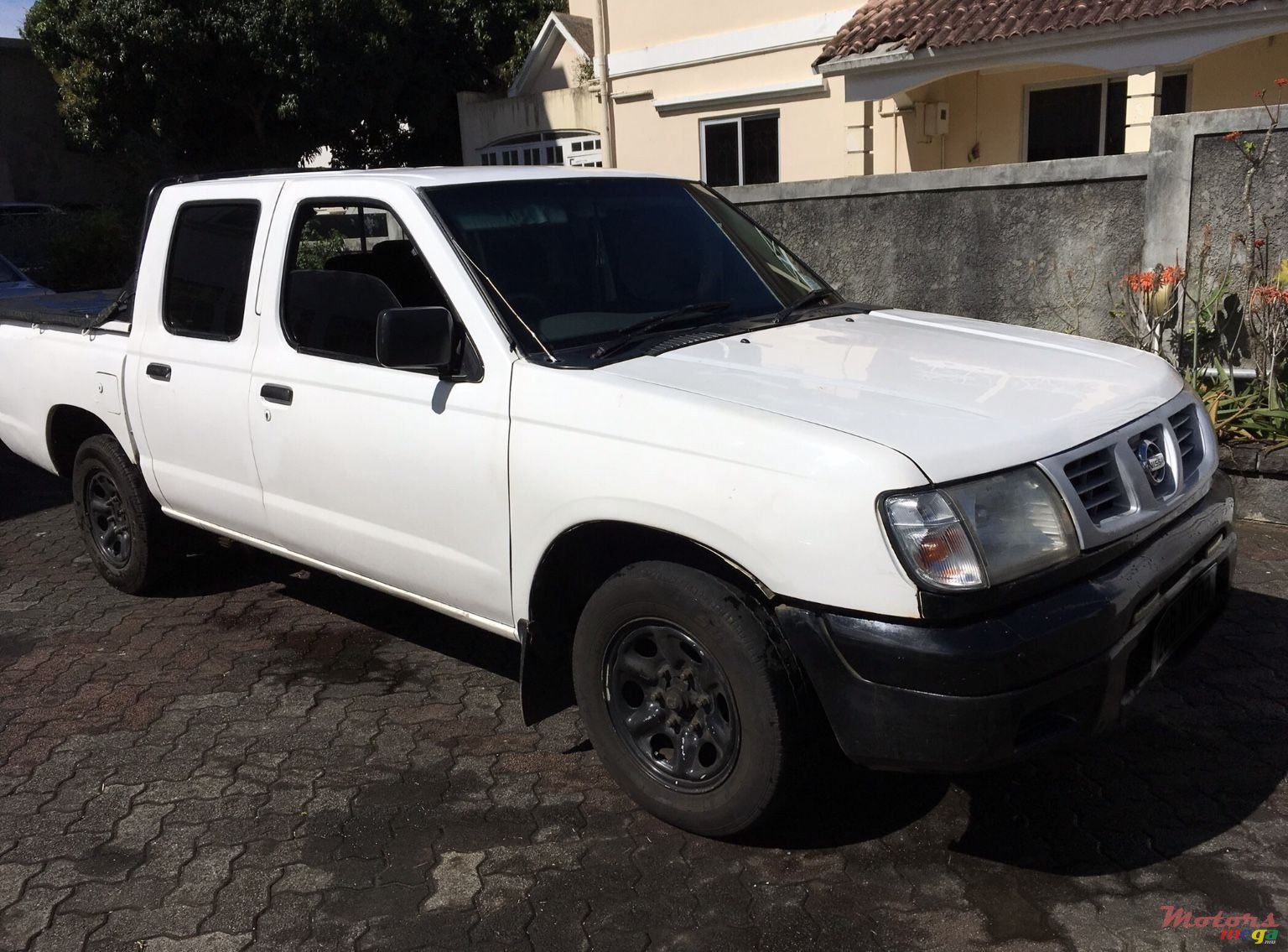 2003' Nissan photo #2