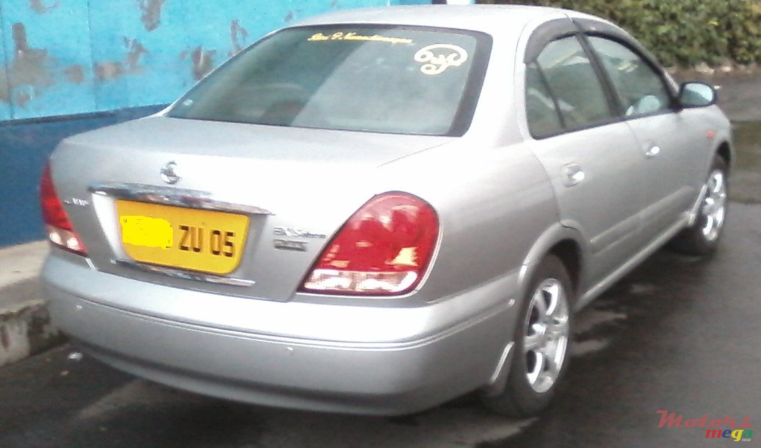 2005' Nissan Sunny photo #2
