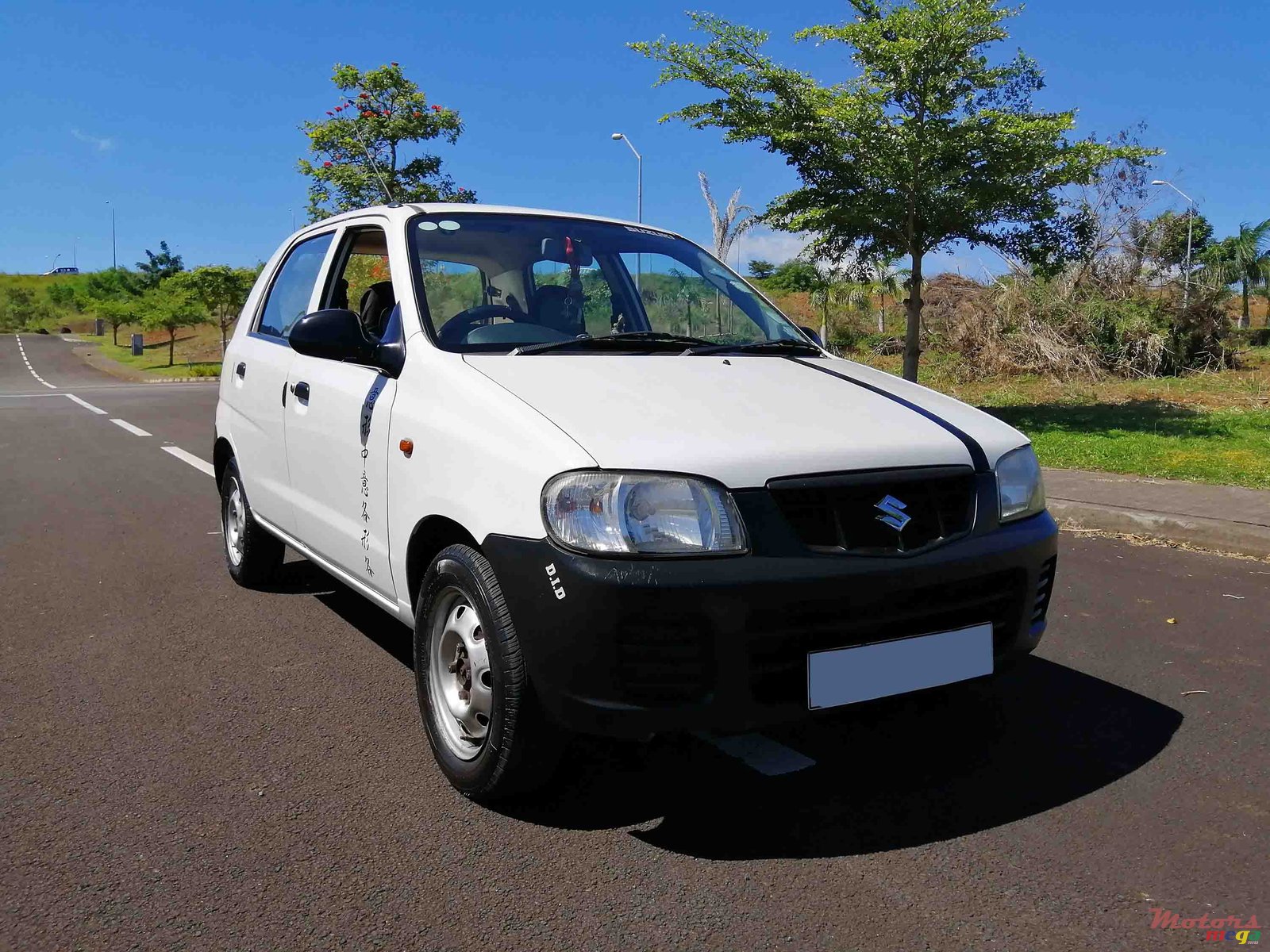 2011' Suzuki Alto photo #1