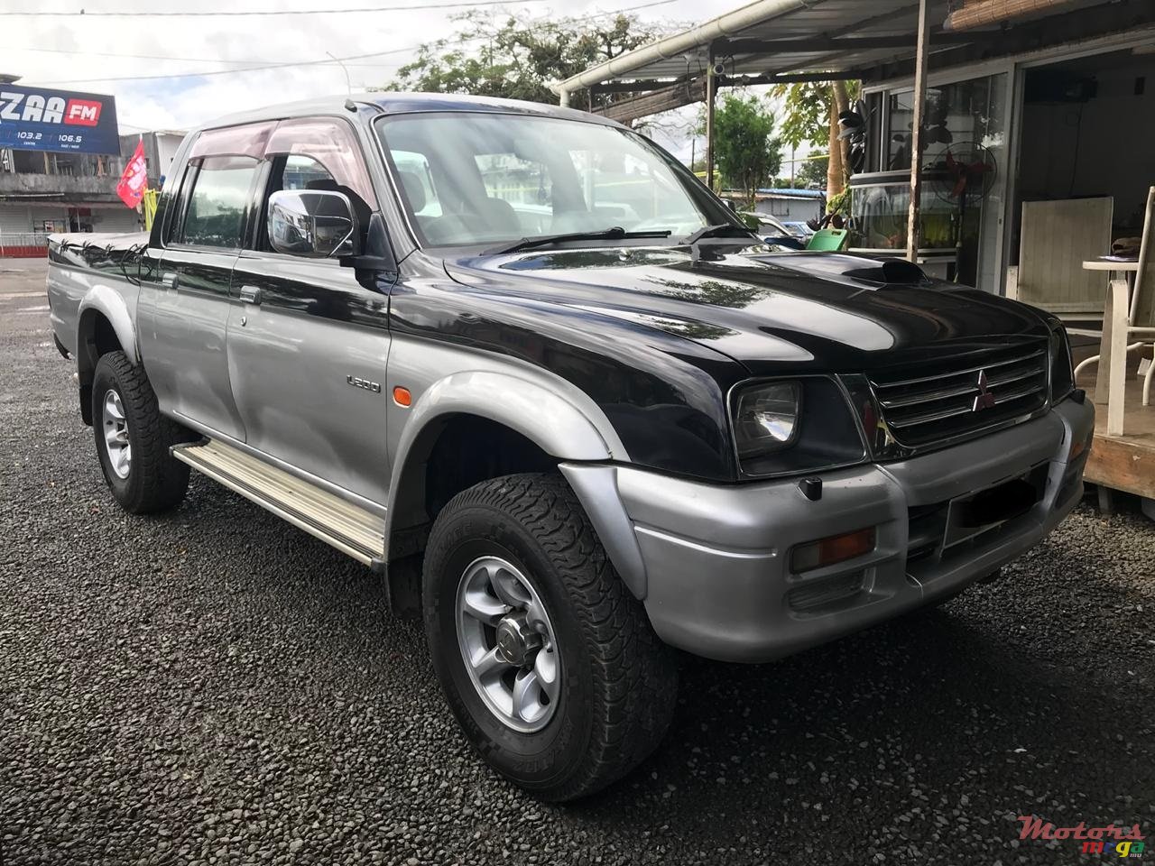 1999' Mitsubishi L 200 photo #1