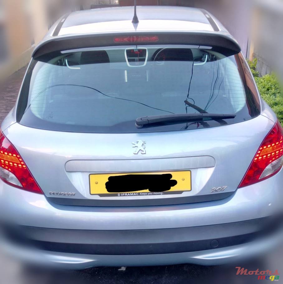 2011' Peugeot 207 photo #6