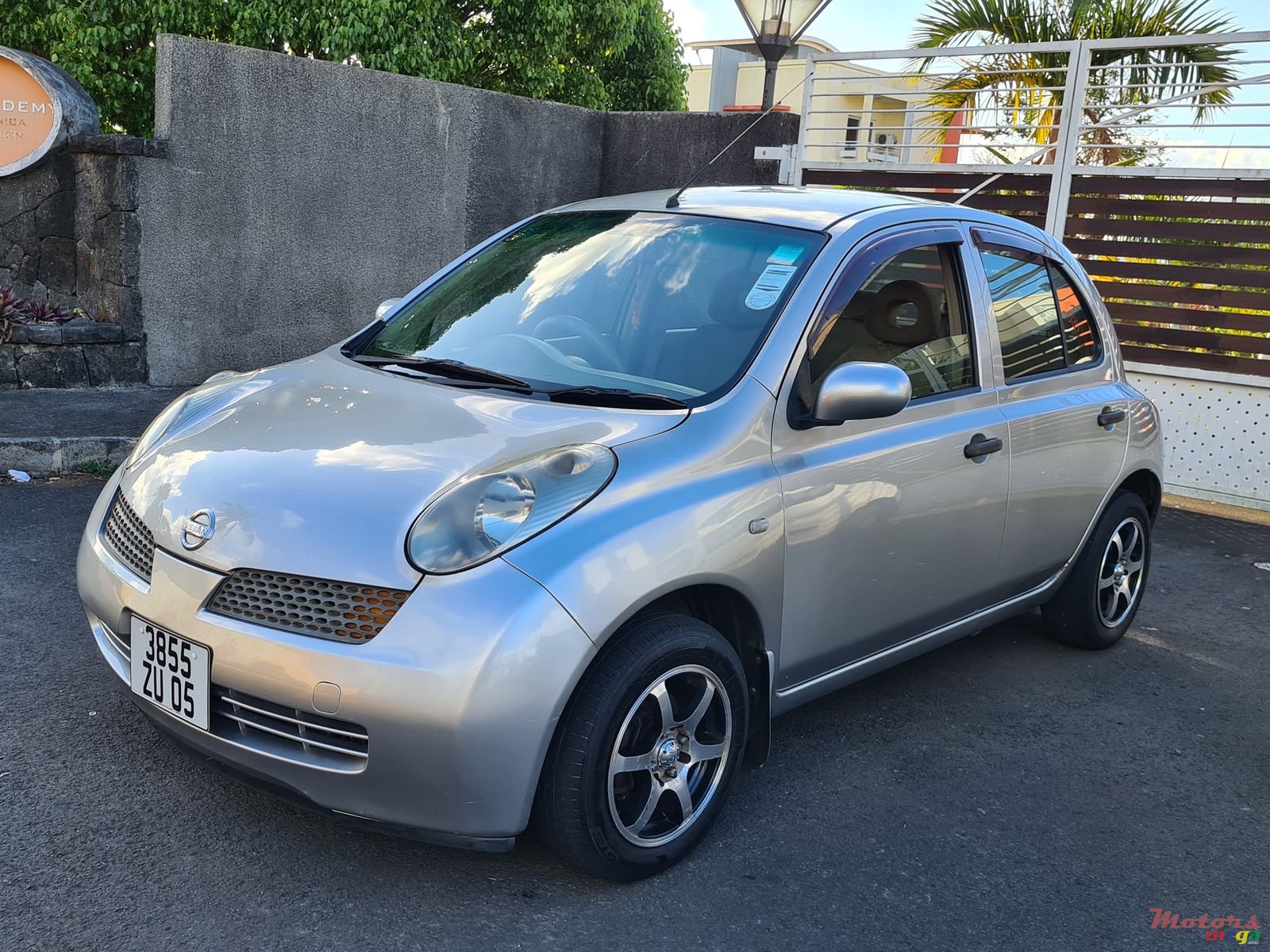 2005' Nissan March photo #2