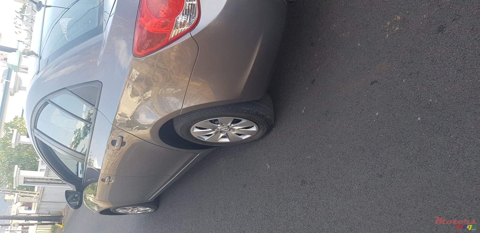 2011' Chevrolet Cruze photo #6