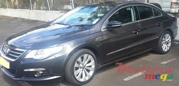 2010' Volkswagen Passat CC Sport car photo #2