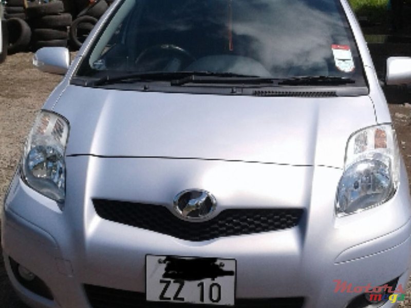 2010' Toyota Vitz photo #4