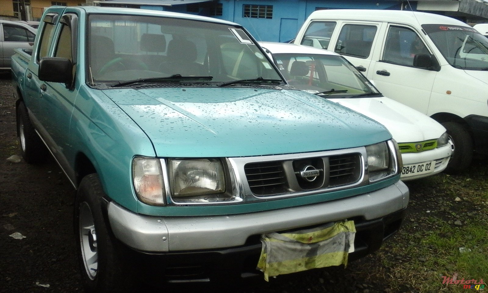 1998' Nissan photo #1