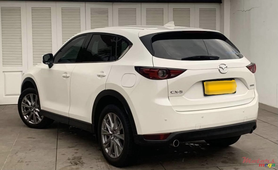 2022' Mazda CX-5 photo #2