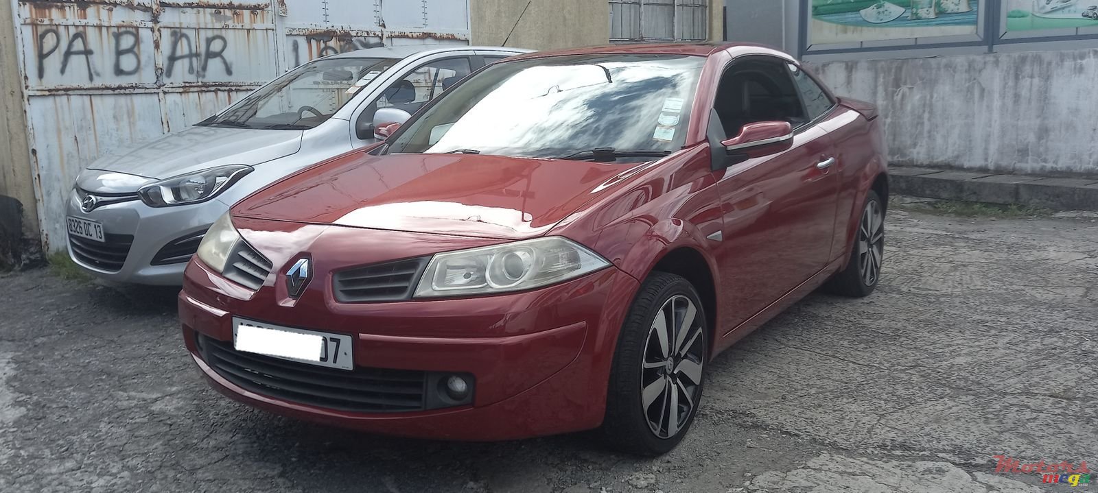 2007' Renault Megane photo #2