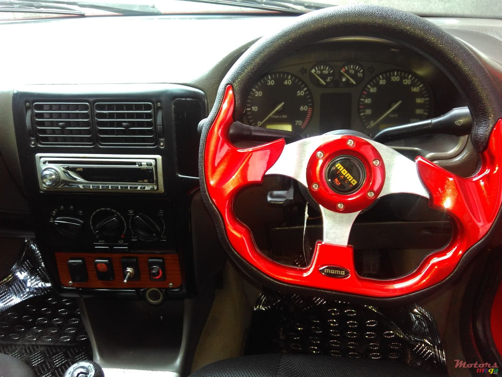 1999' Volkswagen Polo photo #5