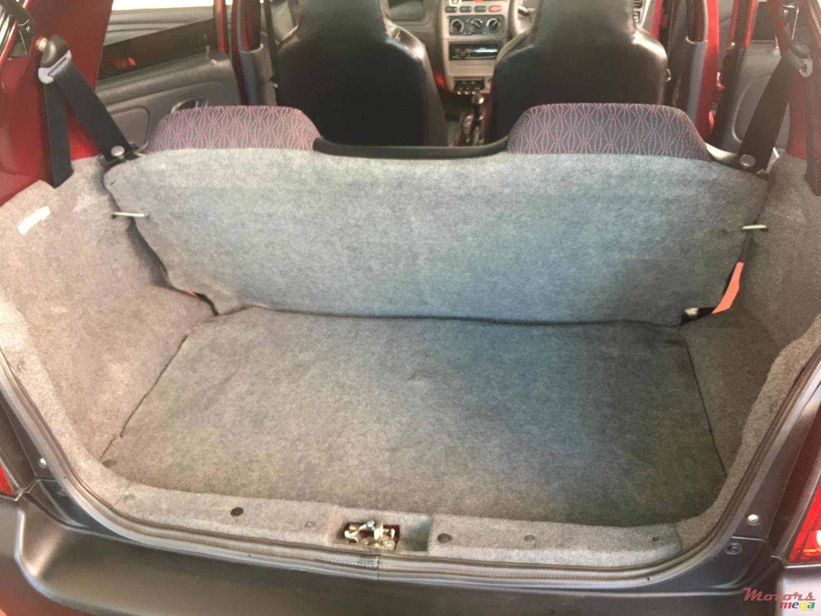 2011' Suzuki Alto photo #1