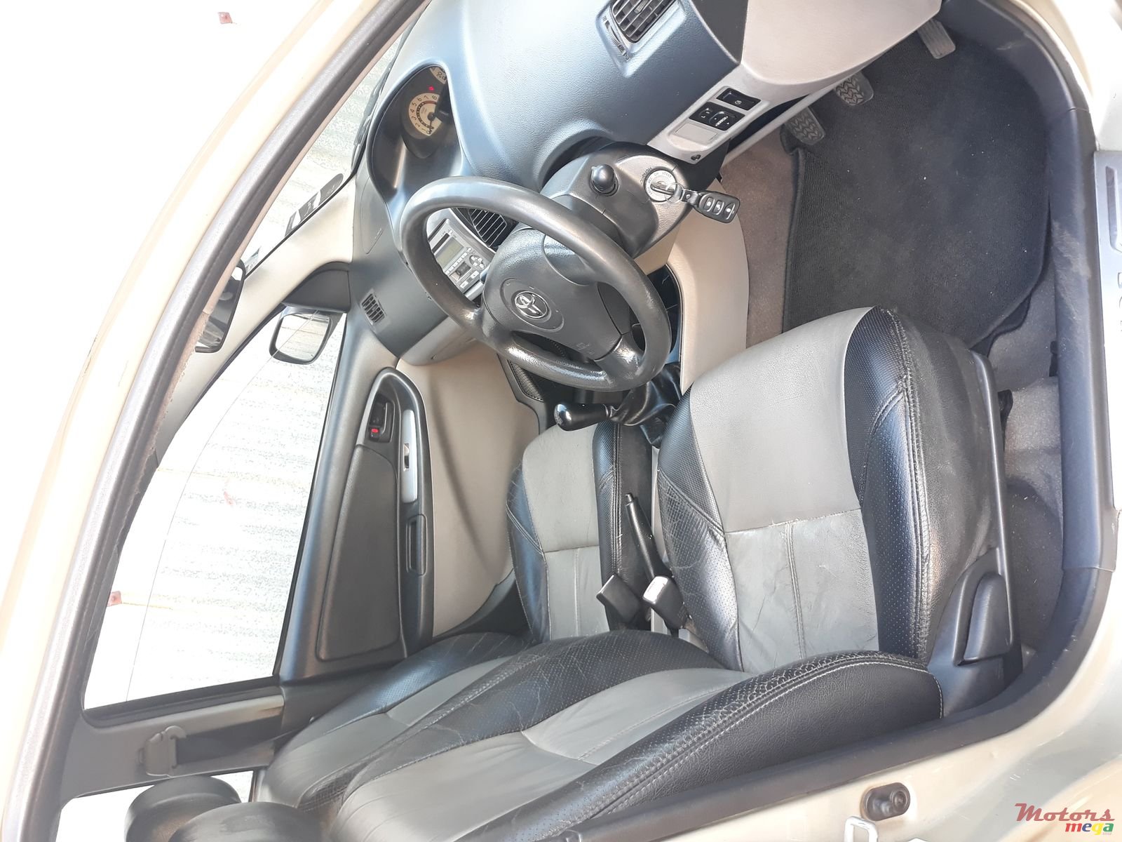 2005' Toyota VIOS photo #3