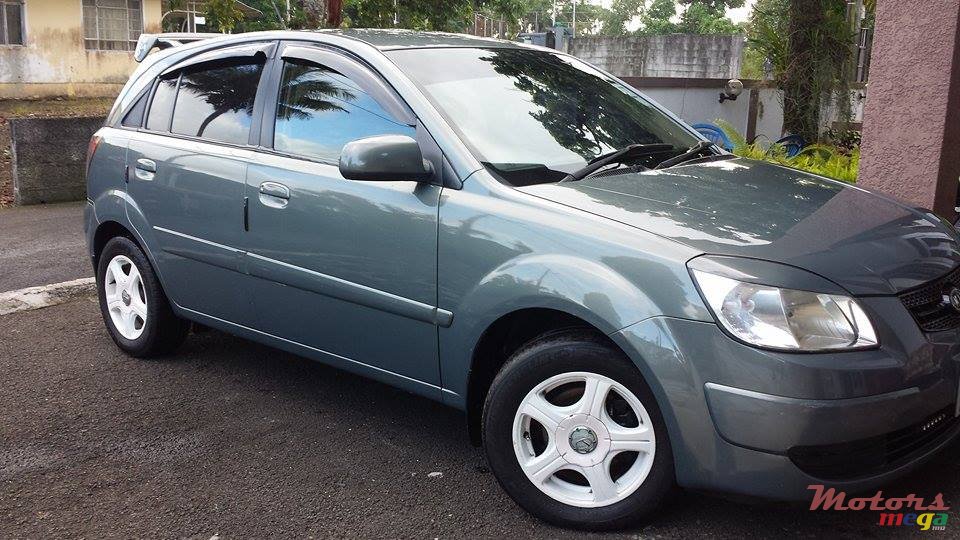 2006' Kia Rio photo #1