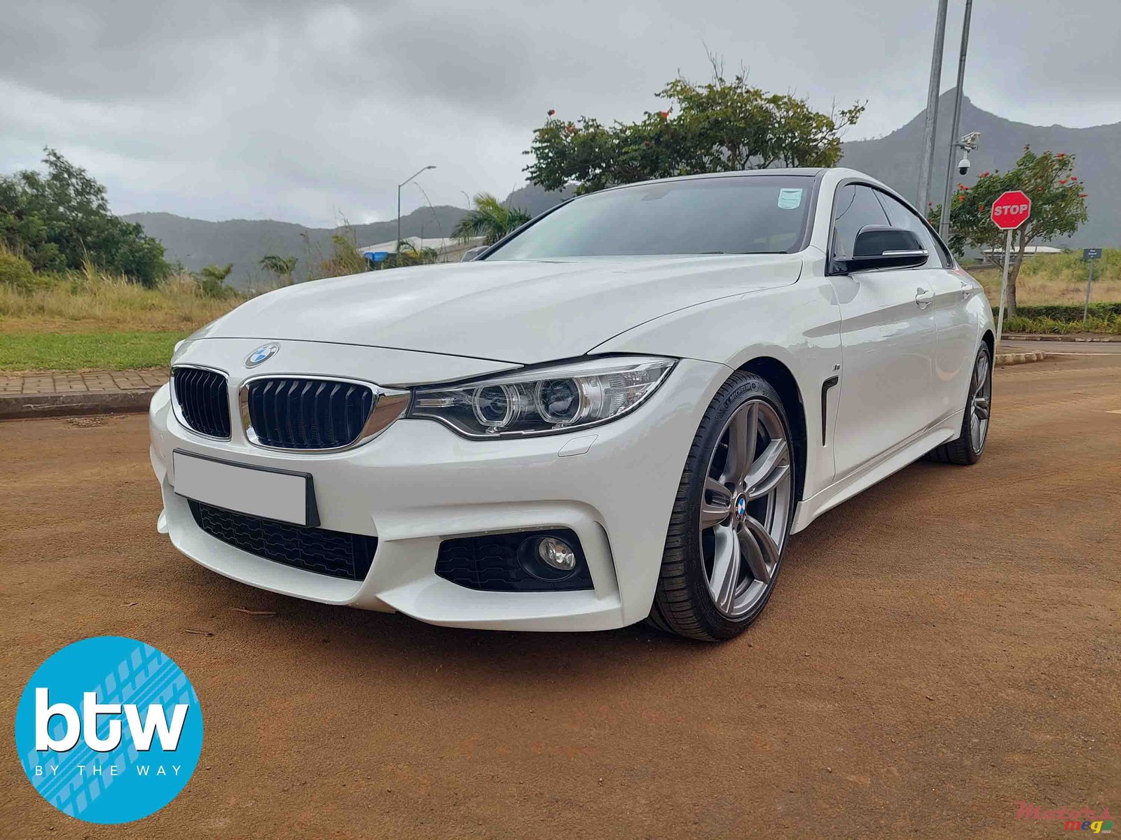 2017' BMW 4 Series Gran Coupe photo #2