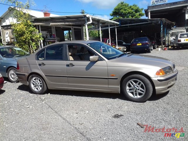 2000' BMW 320 photo #4