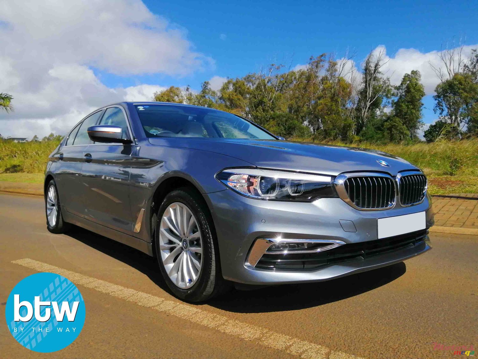 2020' BMW 530 photo #1