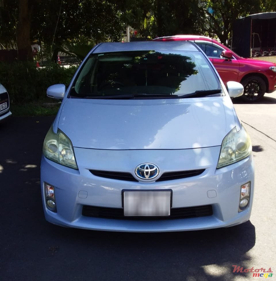 2010' Toyota Prius photo #1