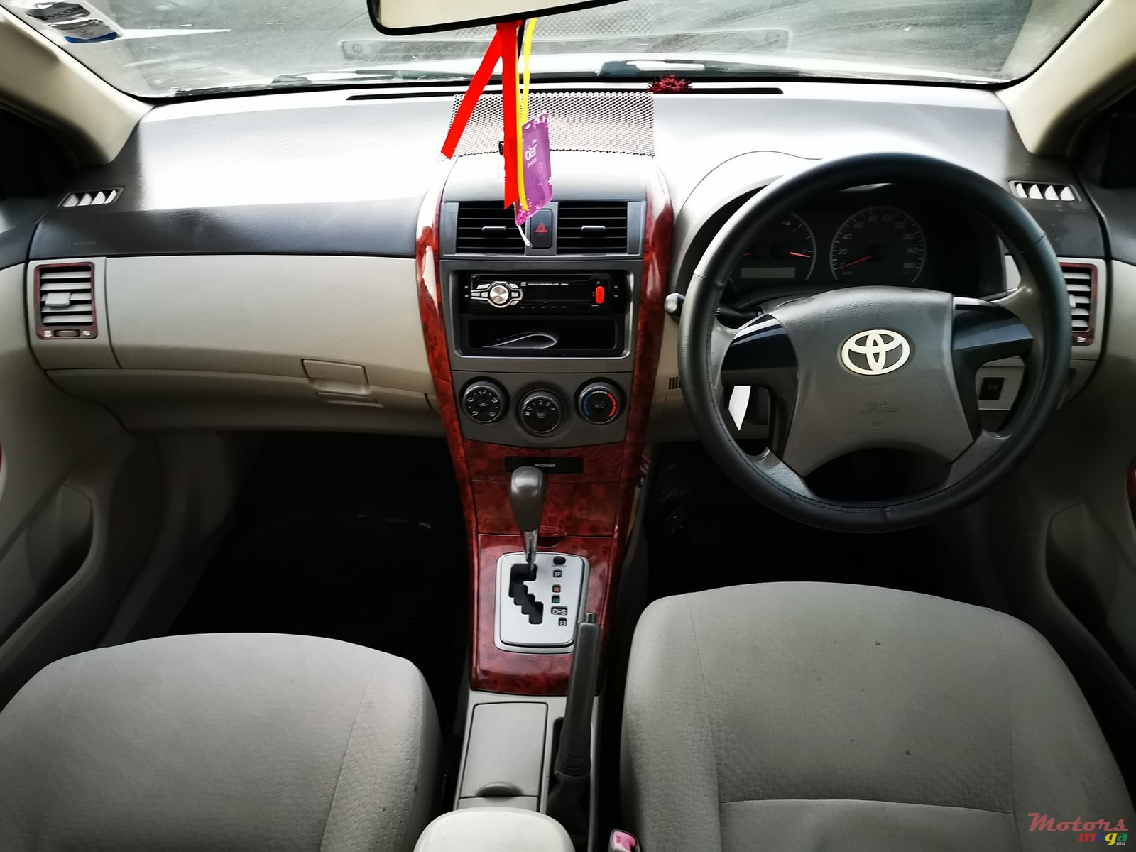 2009' Toyota Axio photo #5