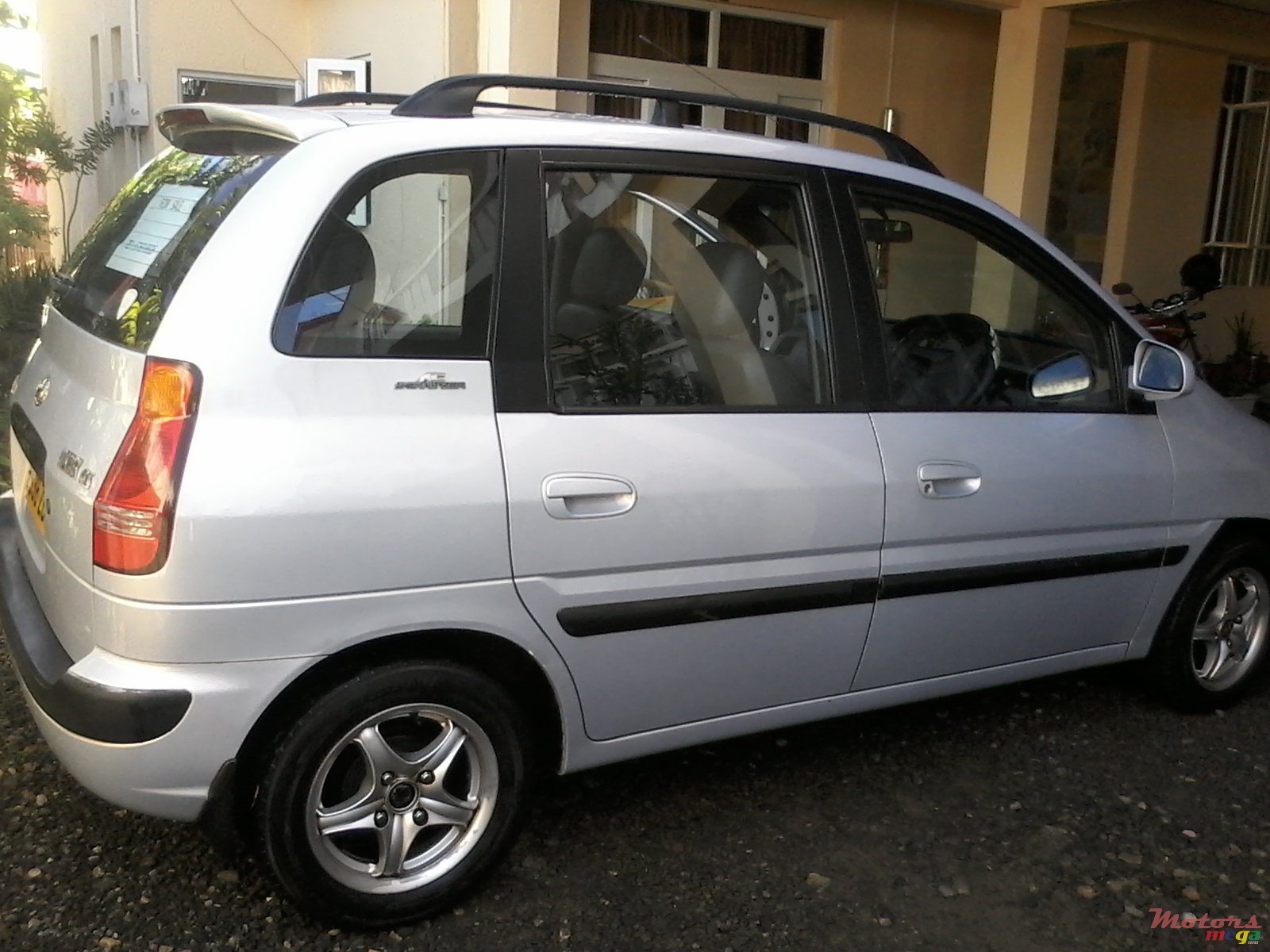 2005' Hyundai Matrix photo #1