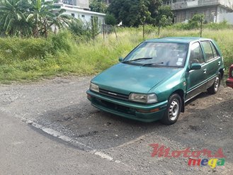 1990' Daihatsu Charade G100 photo #1